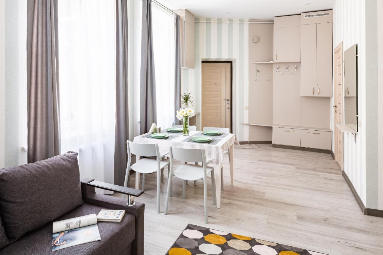 #1 Apartment Lviv Eksteriør bilde