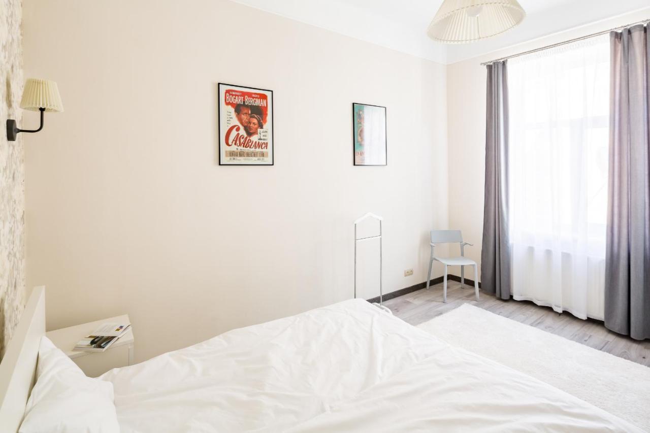 #1 Apartment Lviv Eksteriør bilde