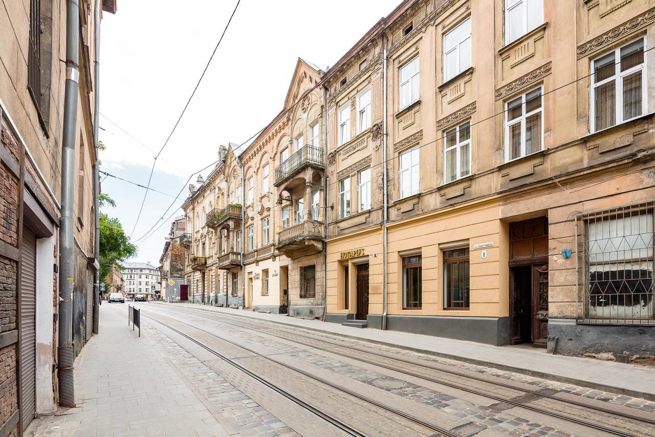 #1 Apartment Lviv Eksteriør bilde