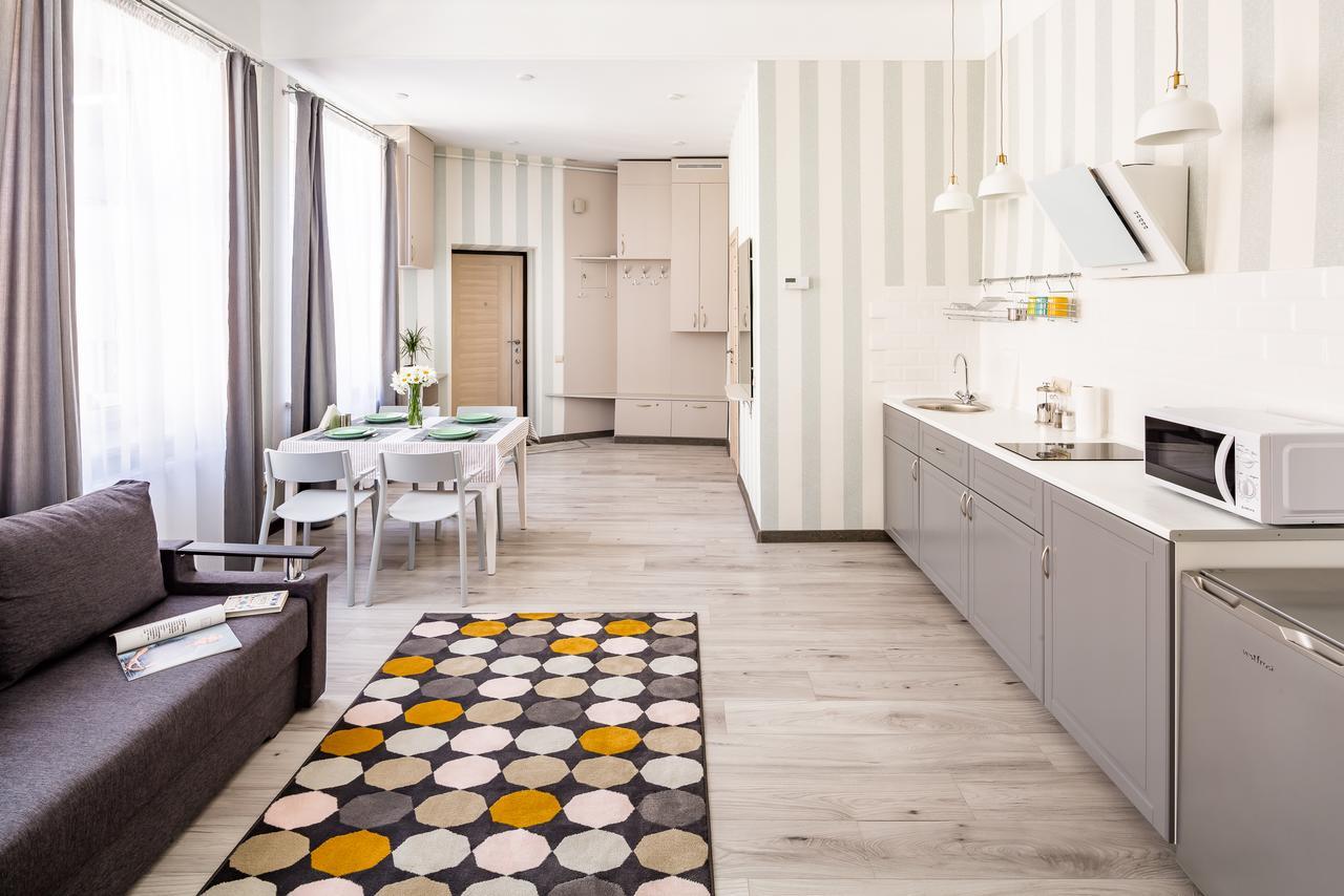 #1 Apartment Lviv Eksteriør bilde